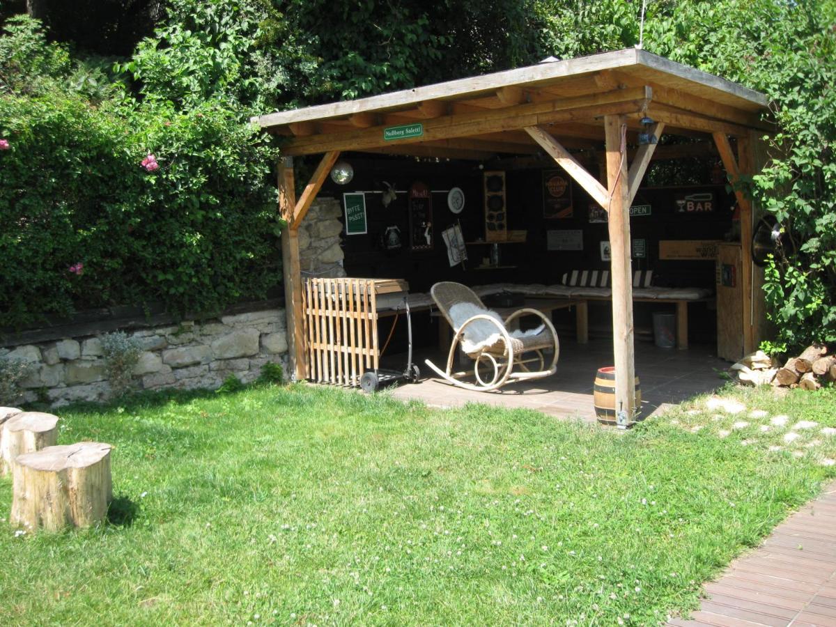 Danube View House With Garden Appartement Wenen Buitenkant foto