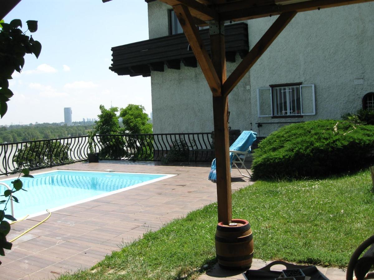 Danube View House With Garden Appartement Wenen Buitenkant foto